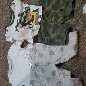 Boys clothes size 12 to 18 months